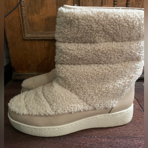 A New Day Sherpa boots 8 - Picture 3 of 6